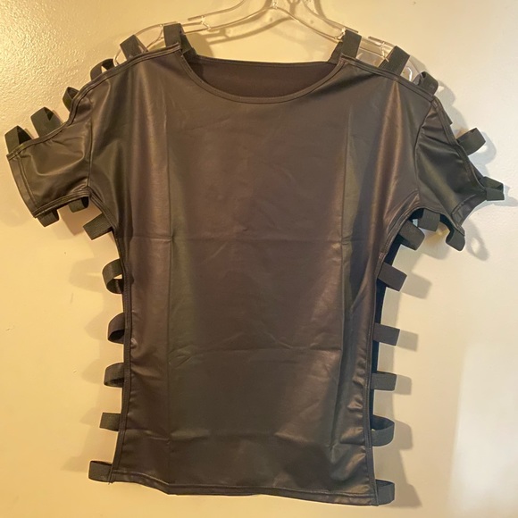 Black Tee in Wet Look Foil Coated Spandex with Elastic Straps - Picture 7 of 9